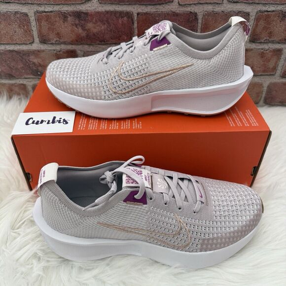 Nike Interact Run Women's Size 10 Platinum Violet / Bronze‎ FD2292 010 - Picture 9 of 12